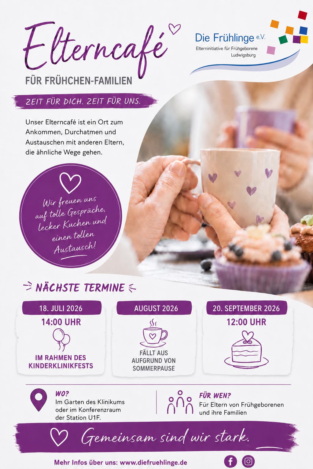 Ein Flyer für ein Elterncafé mit Terminen, einer Hand, die eine Tasse hält, und einem Muffin im Vordergrund.